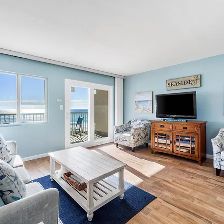 Holiday Surf And Racquet Unit 303